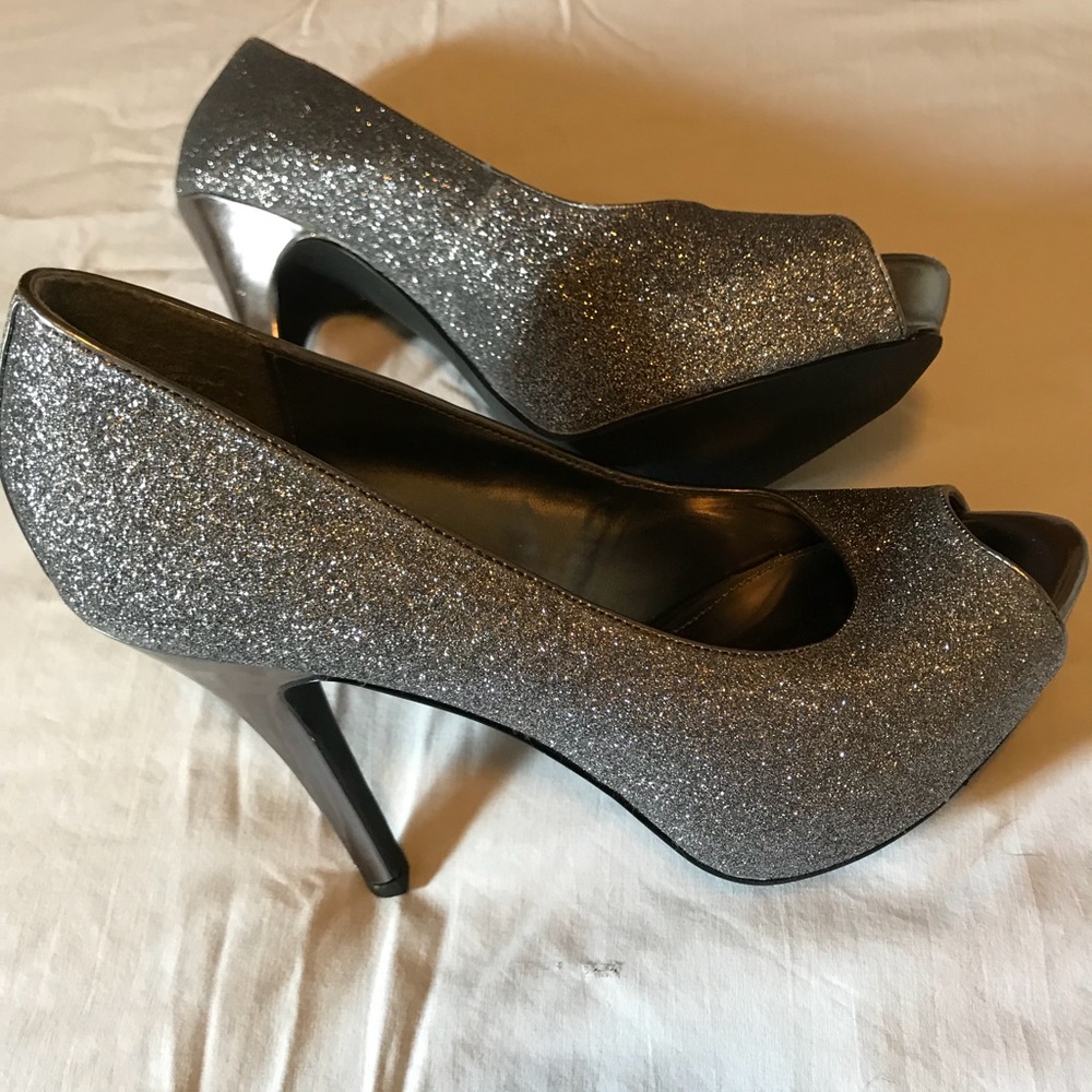 Dress/prom shoes silver multi sparkle